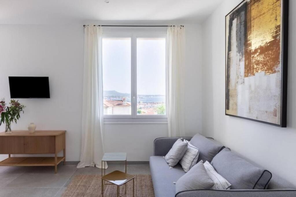 Petit Paradis A Sanary Avec Vue Mer Wifi Et Clim Экстерьер фото