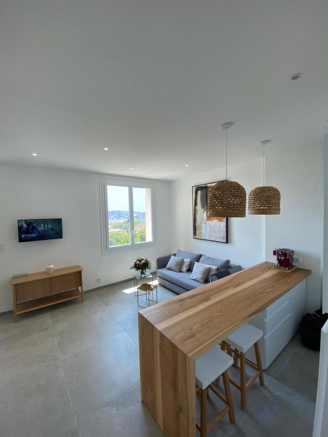 Petit Paradis A Sanary Avec Vue Mer Wifi Et Clim Экстерьер фото
